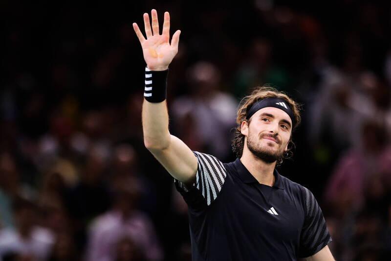 英国网球队绝地反击德国网球队，西西帕斯爆发神勇的简单介绍