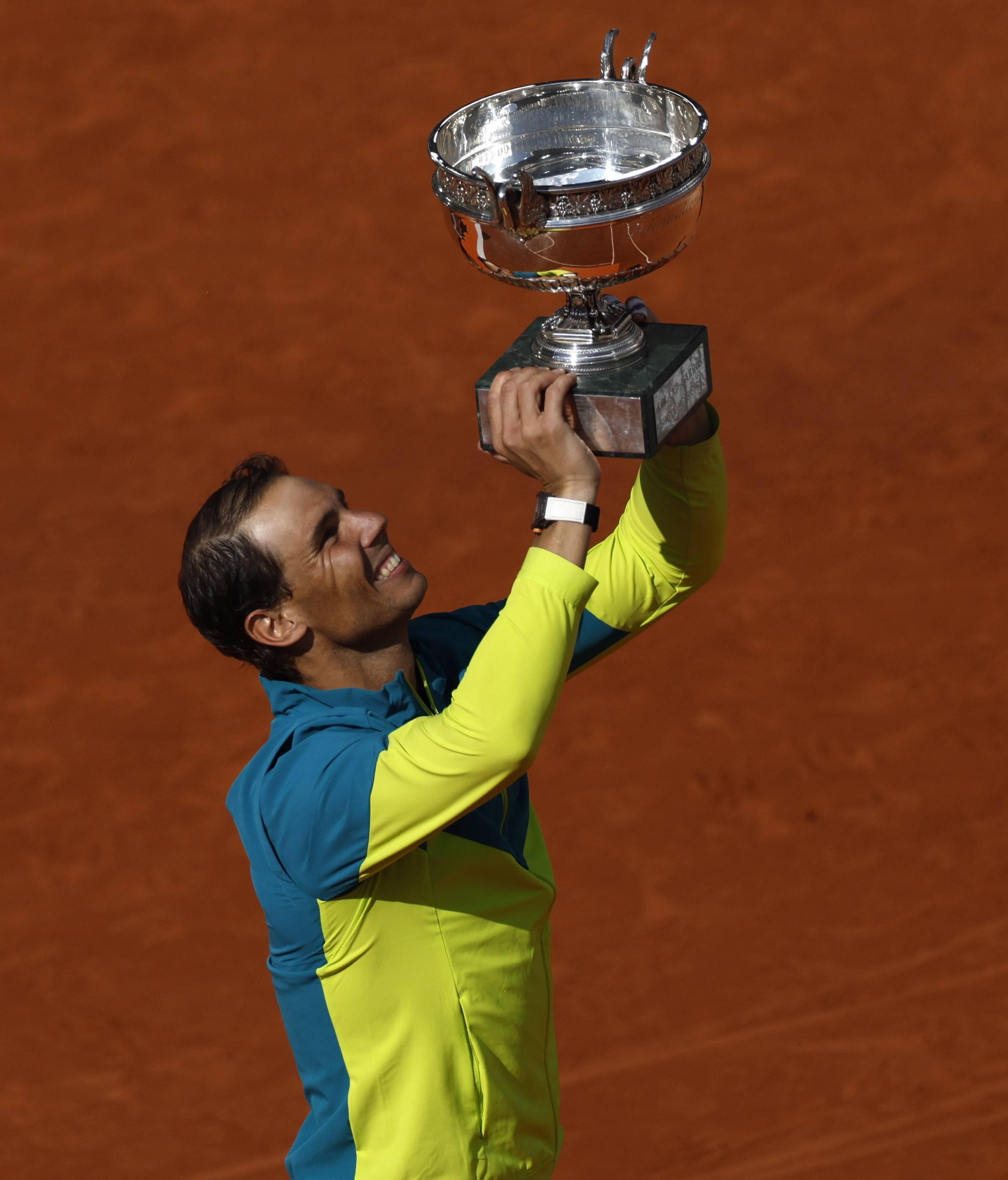 关于法国网球队翻盘西班牙网球队，纳达尔关键制胜的信息