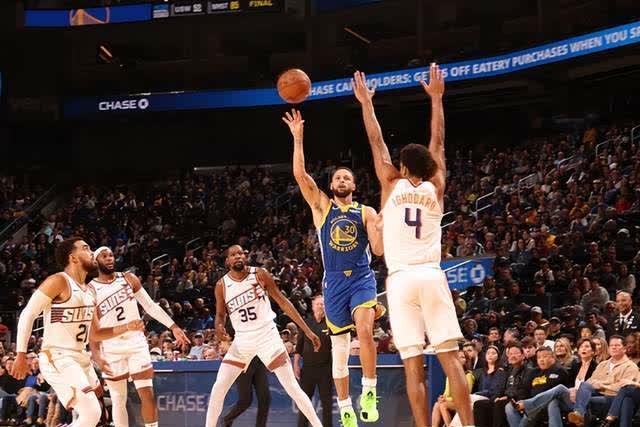 关于勇士遭遇三连败，西部排名跌落的信息