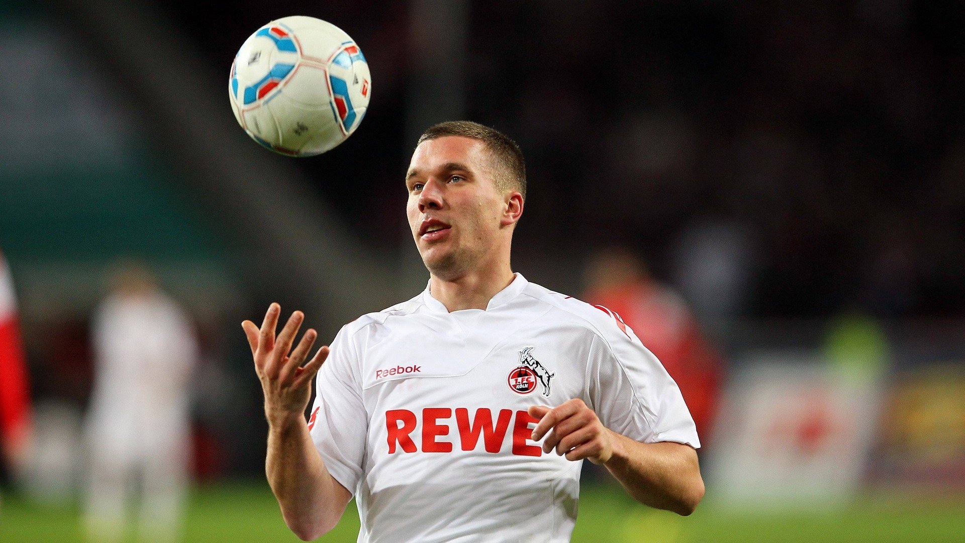 铜墙铁壁与灵魂操盘，跨越竞技场域的不朽法则